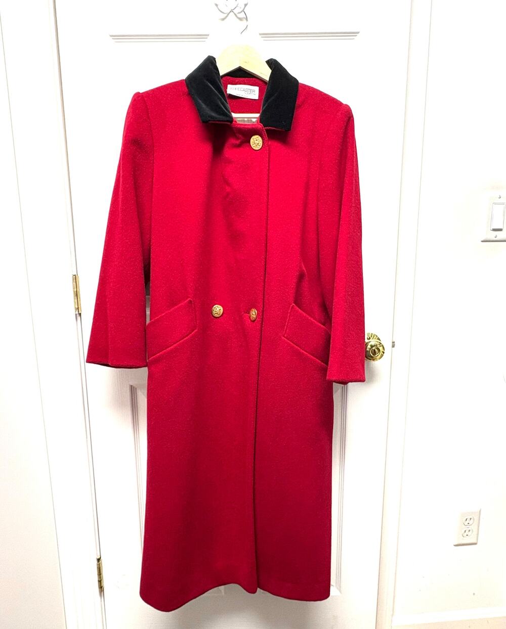 Forecaster of Boston Red Wool Coat w/ Black Velvet Collar | Size 8